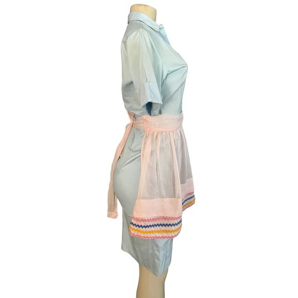 Vintage half apron 1950s women kitchen apron with zig zag pattern in pink blue. - Picture 5 of 10